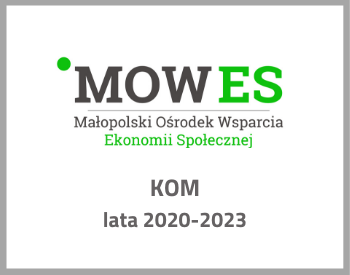 grafika z logotypem Małopolskiego Ośrodka Wsparcia Ekonomii Społecznej i tekstem KOM lata 2019-2022